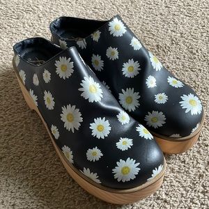 Free People Daisy Clogs NEW